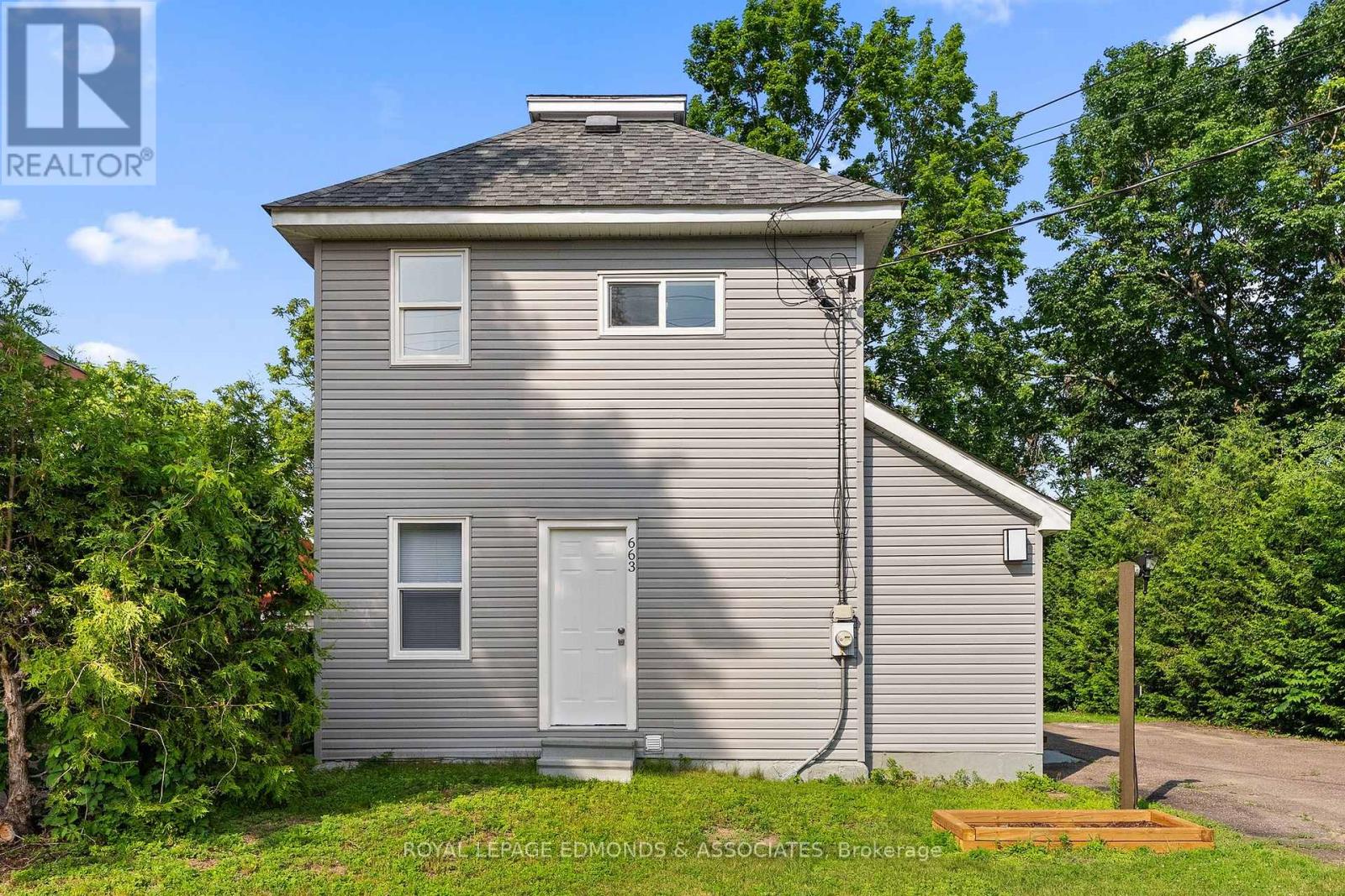 663 FISCHER STREET