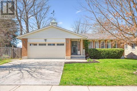 17 RICKSON AVENUE Guelph (Kortright West) ON N1G2W9