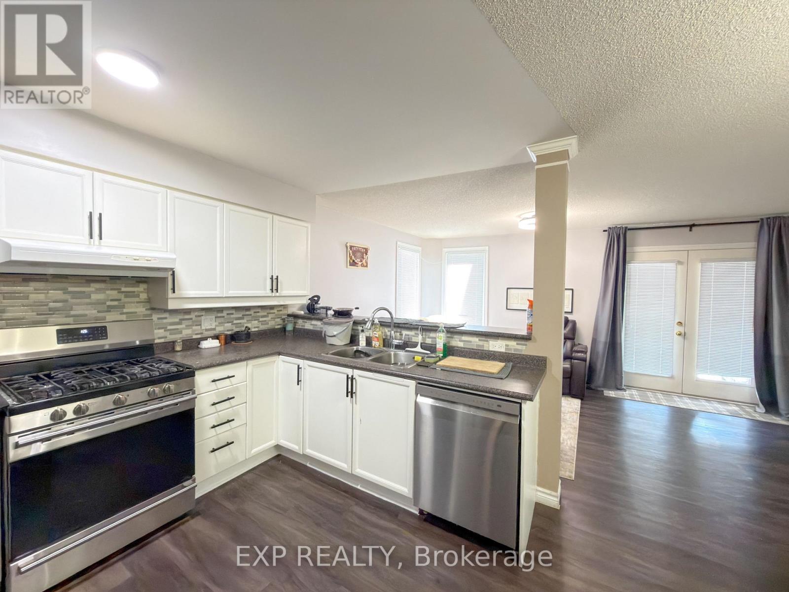 1360 ASPENRIDGE CRESCENT
