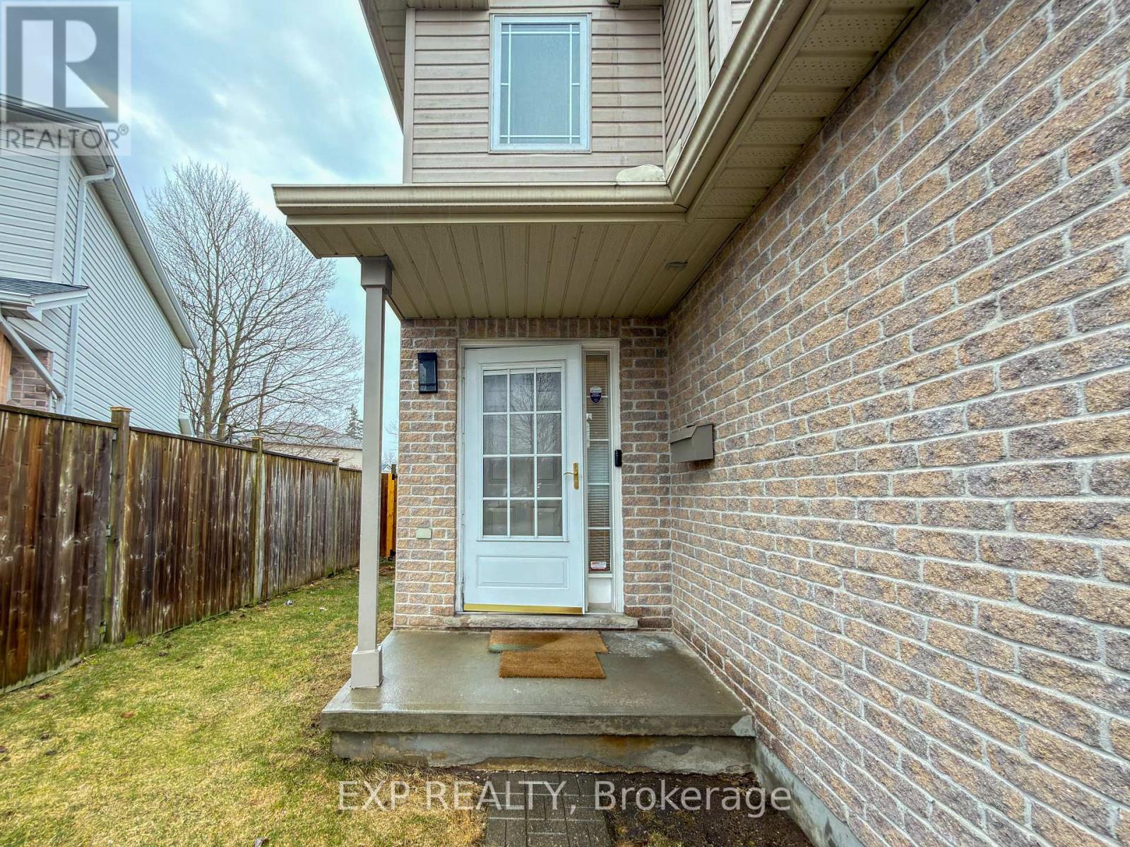 1360 ASPENRIDGE CRESCENT