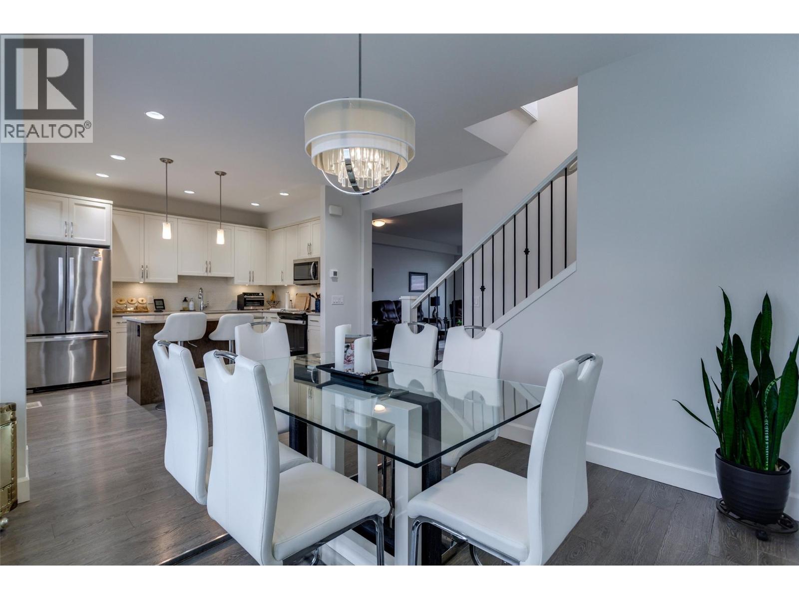 12875 Lake Hill Lane