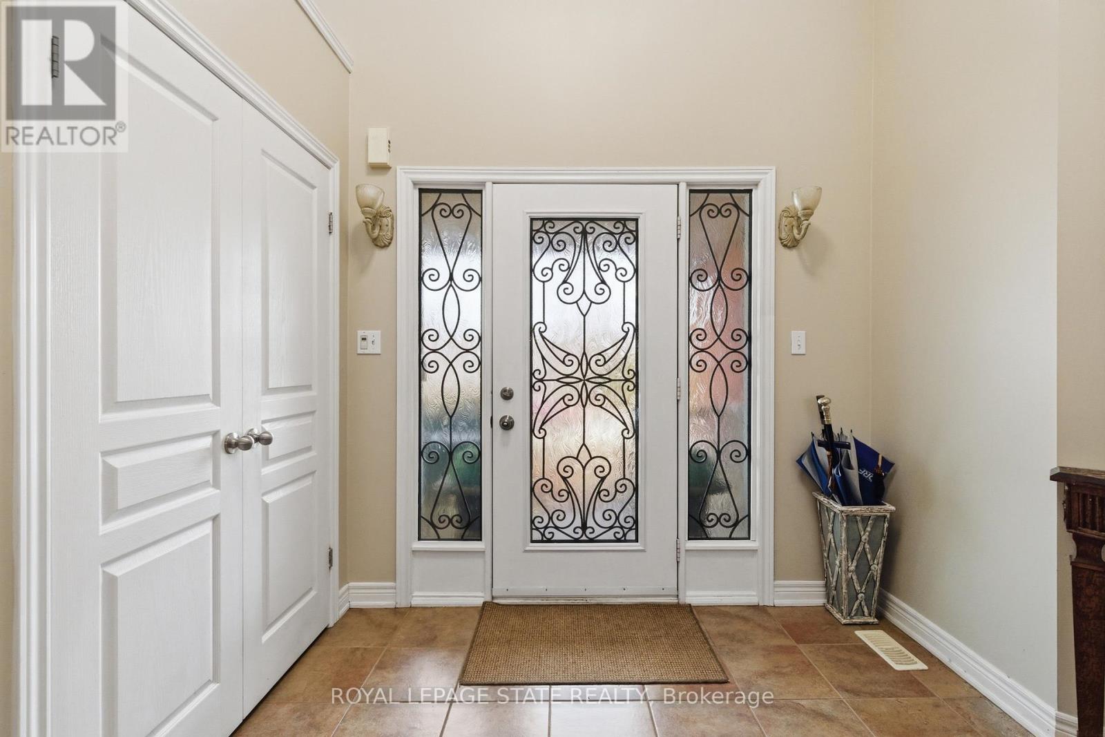 84 DUNCAIRN CRESCENT