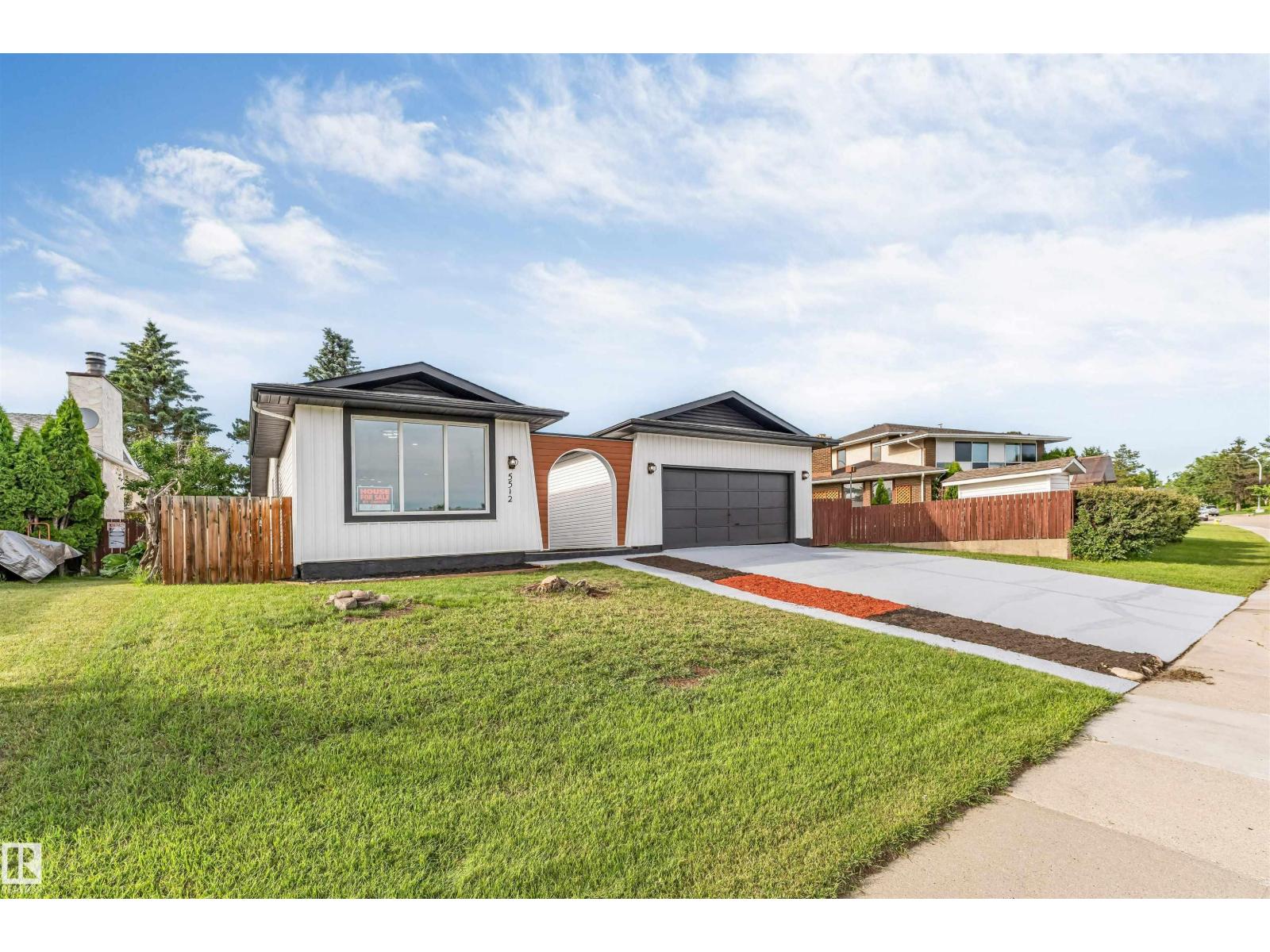 5512 150 AV NW