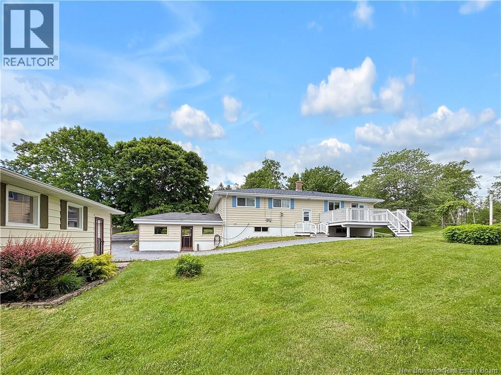22 Henderson Road