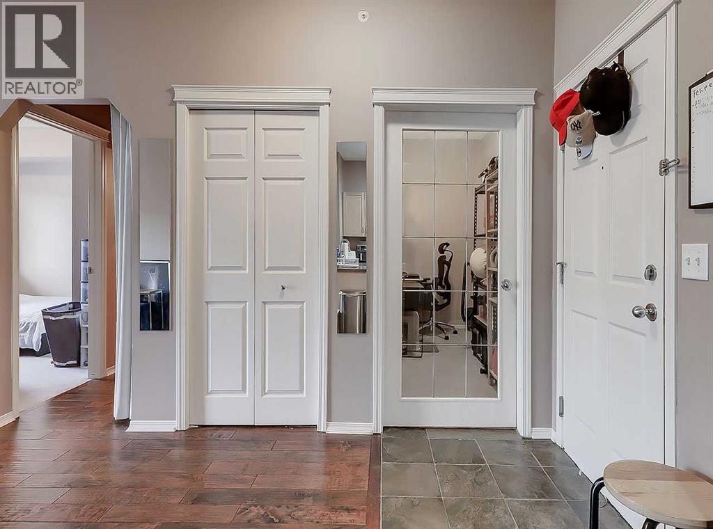 2313, 70 Panamount Drive NW