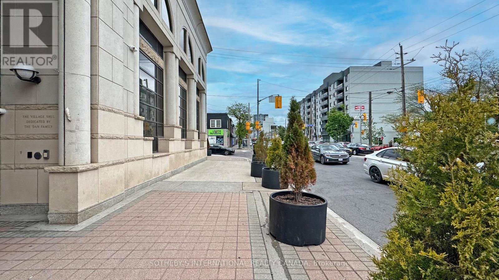 1172 EGLINTON AVENUE W