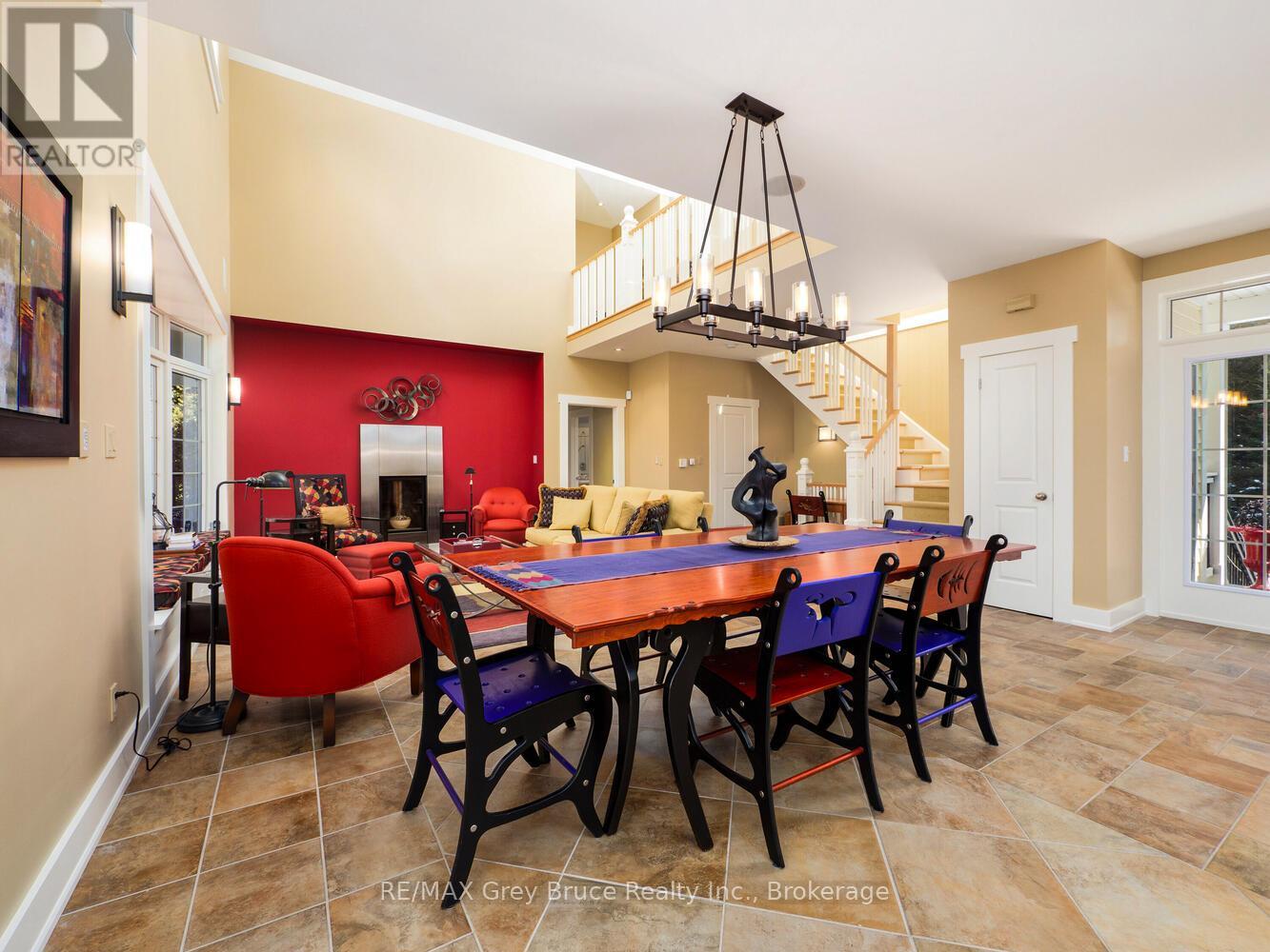 90 GREENOUGH POINT ROAD