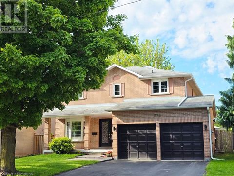 274 HONEYVALE Road Oakville ON L6L6H8