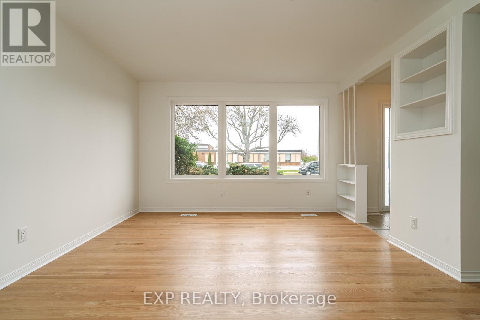 120 KNOXDALE ROAD