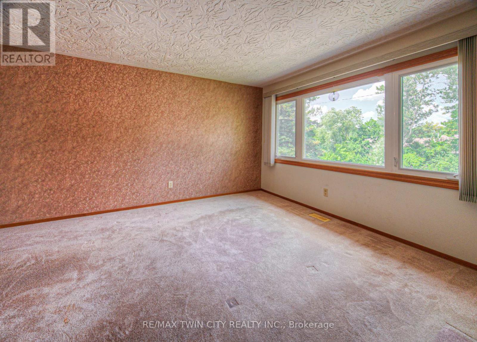 791 DOON VILLAGE ROAD