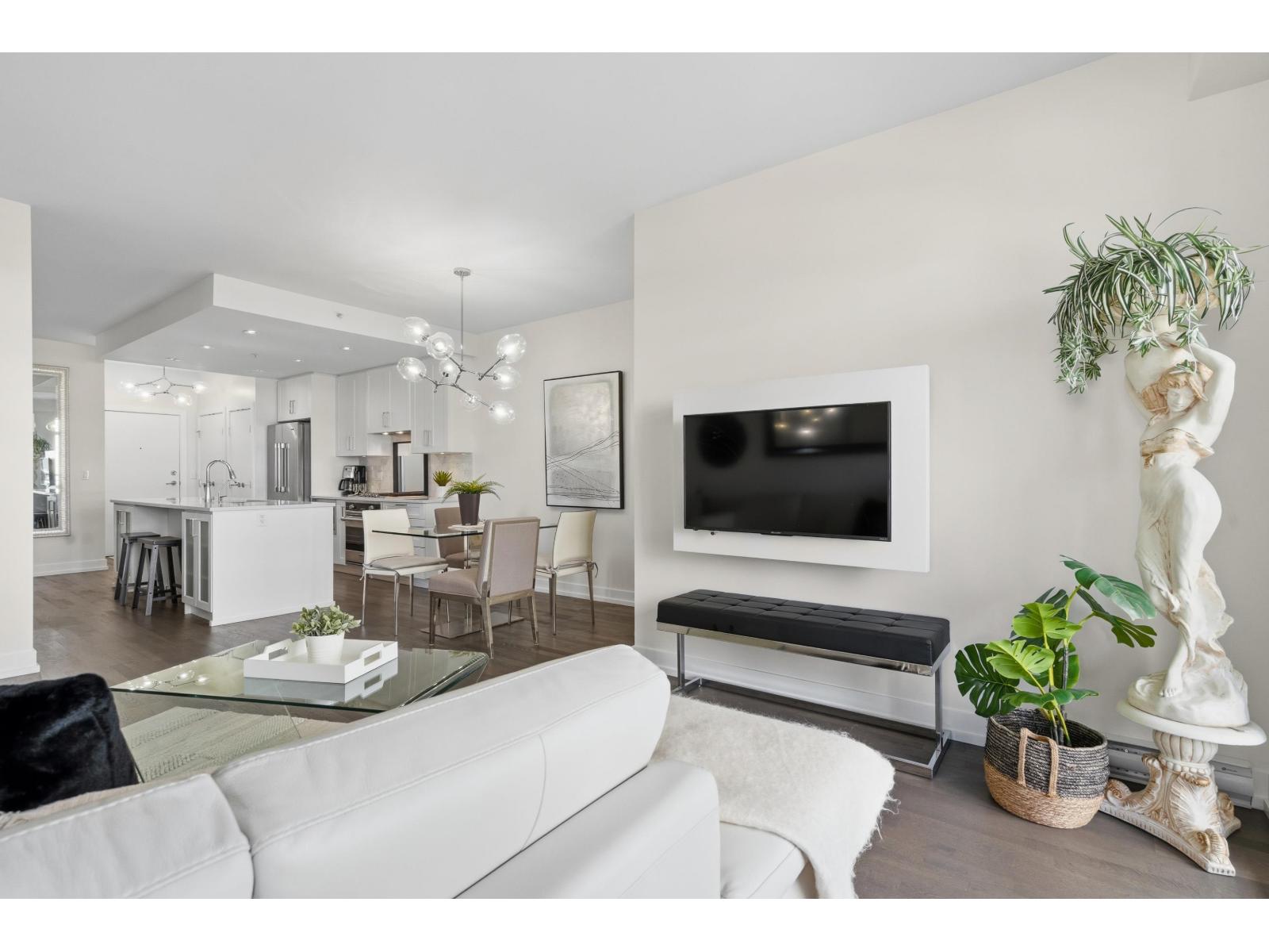 310 1420 JOHNSTON ROAD