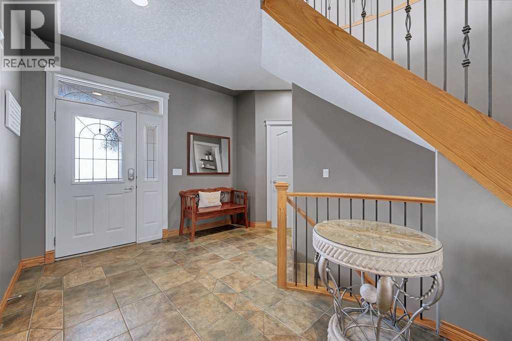 151 Arbour Vista Road NW