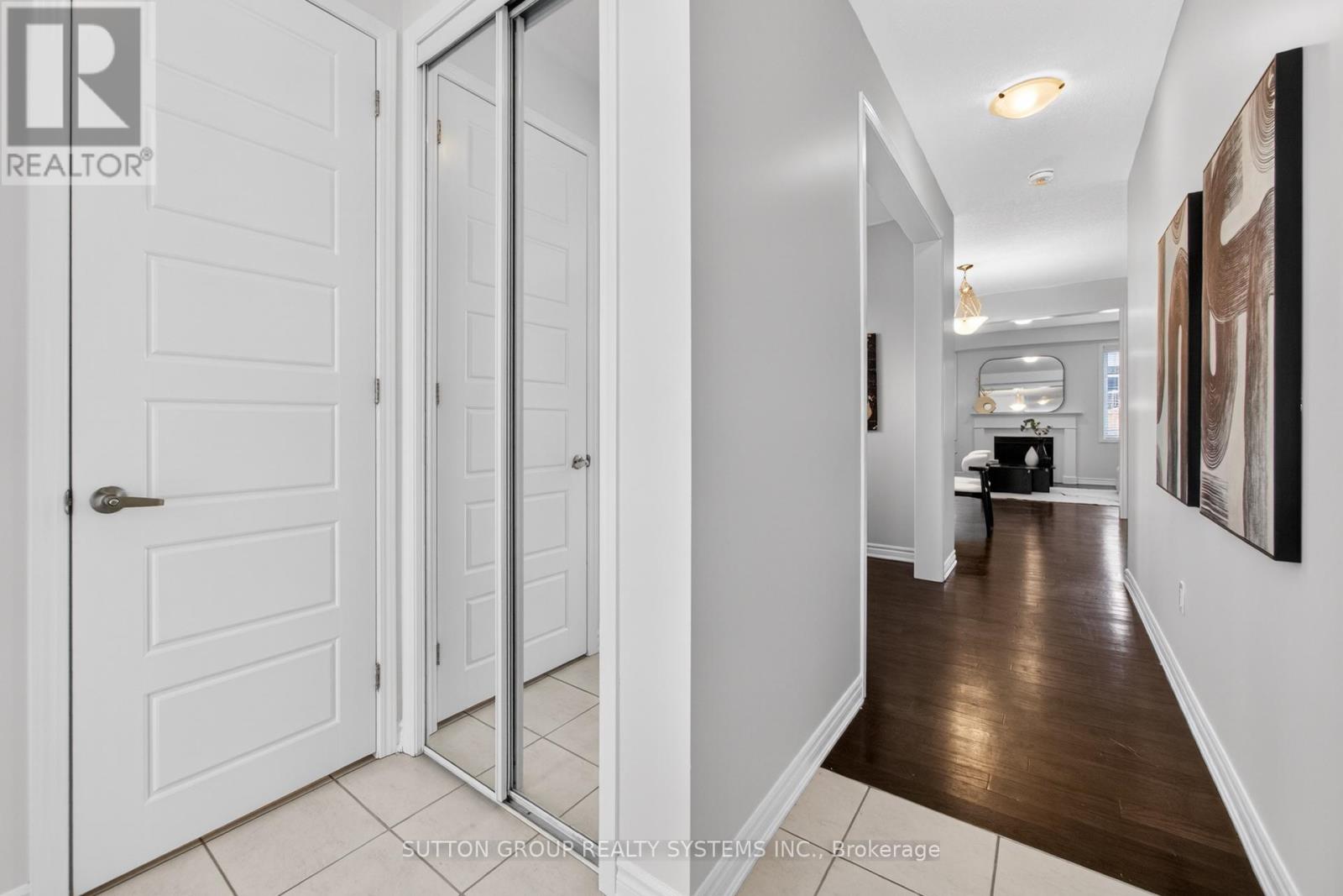 693 DOON SOUTH DRIVE