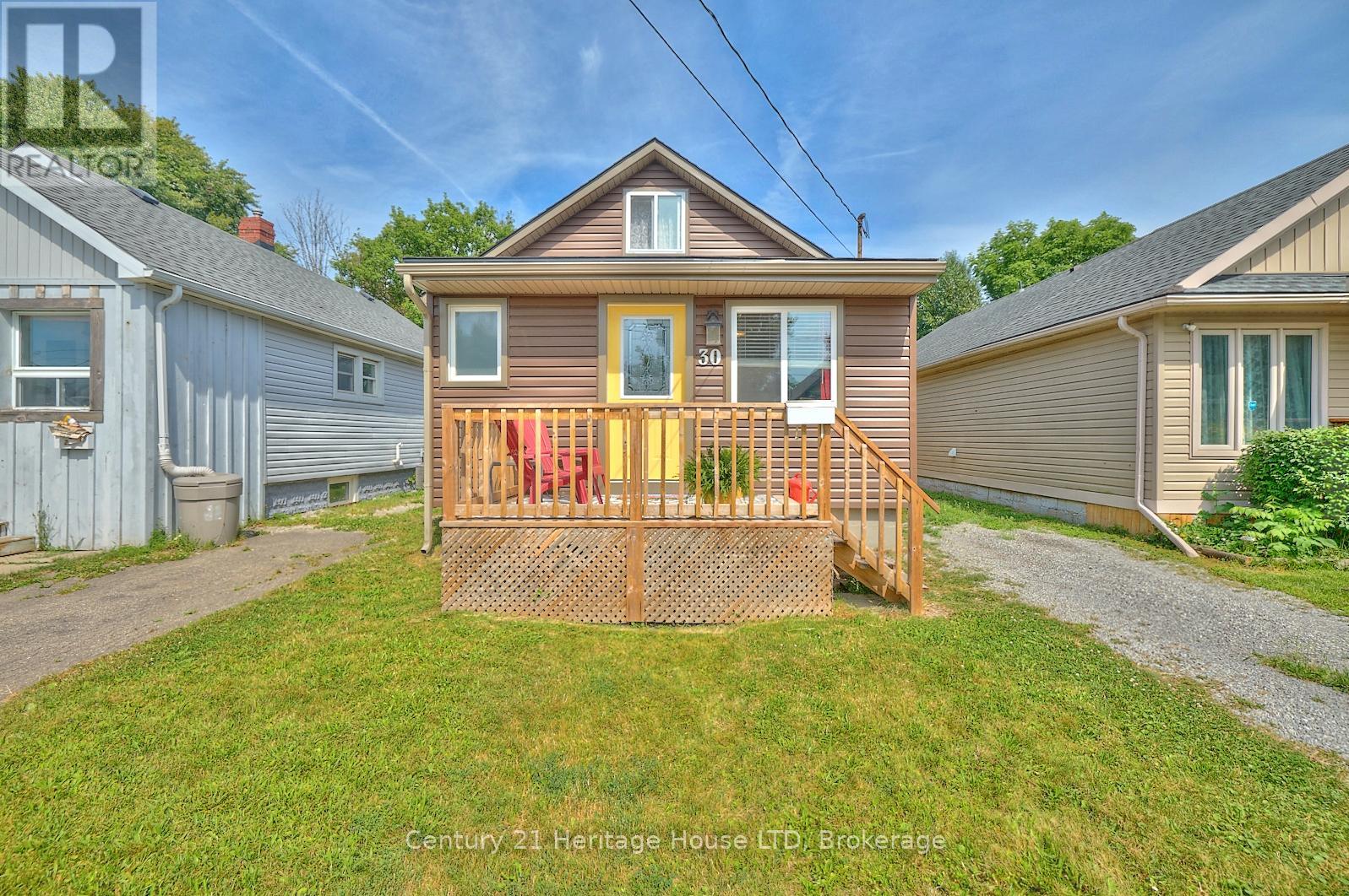 30 MCALPINE AVENUE S