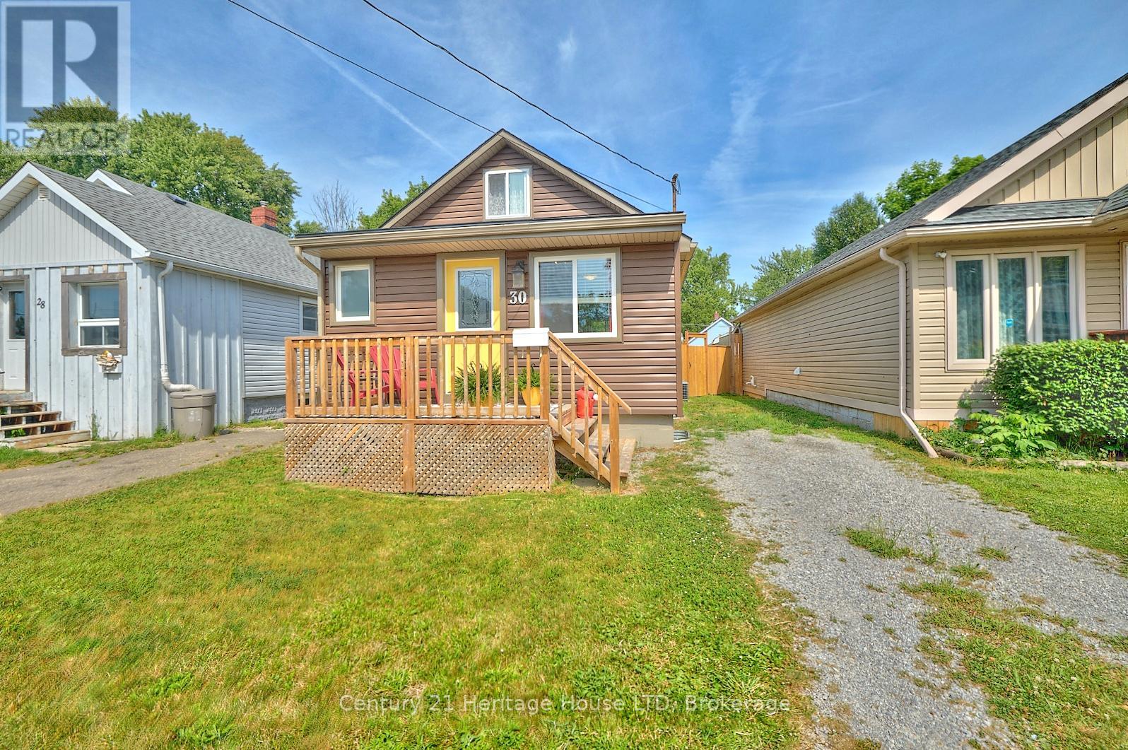 30 MCALPINE AVENUE S