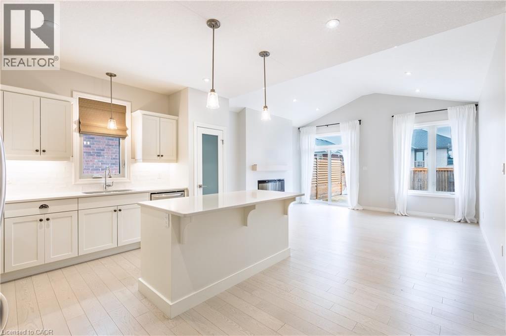 16 RENAISSANCE Drive