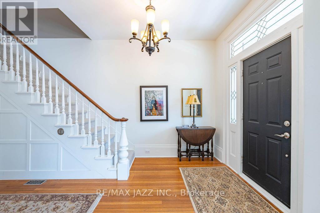 118 RICHARD STREET