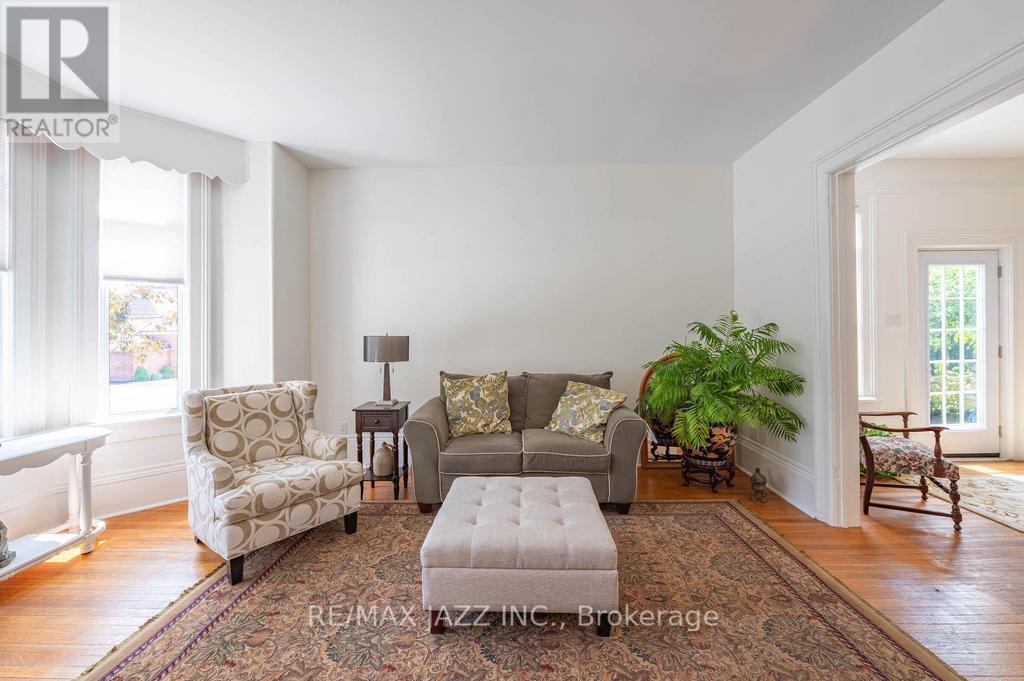 118 RICHARD STREET