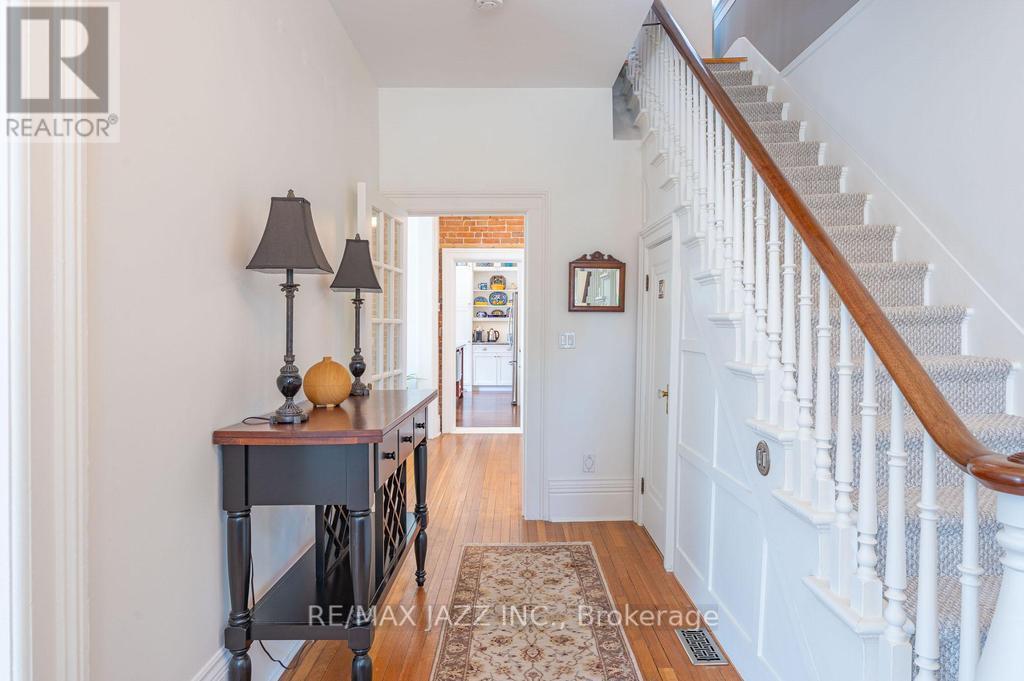 118 RICHARD STREET