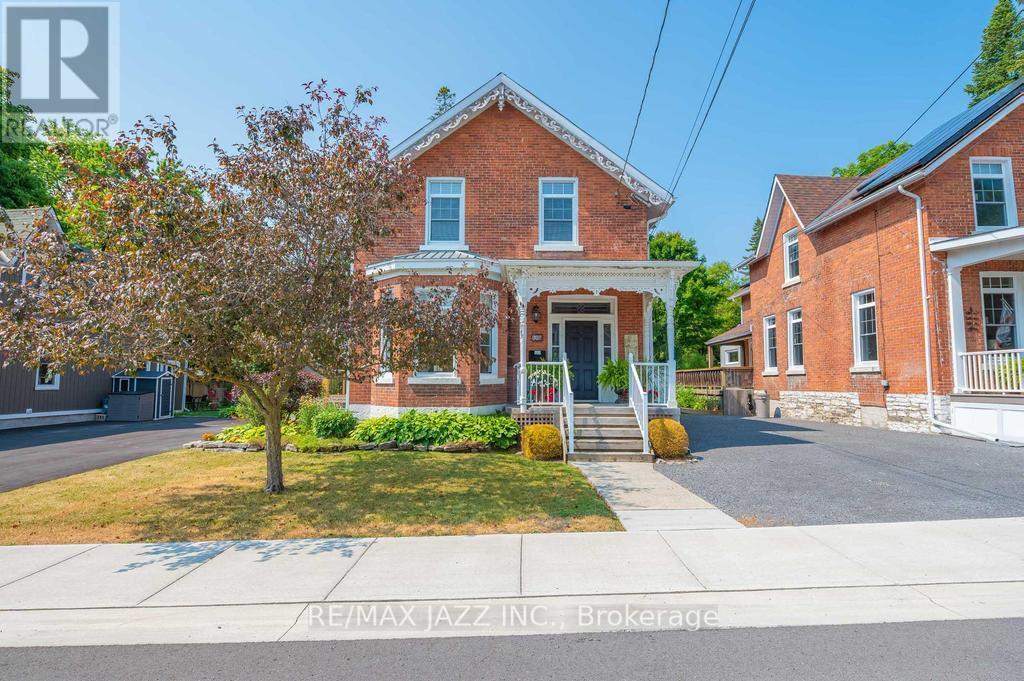 118 RICHARD STREET