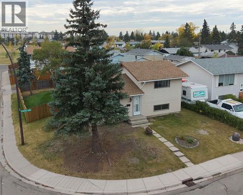 1176 Penrith Crescent SE Calgary AB T2A2H9