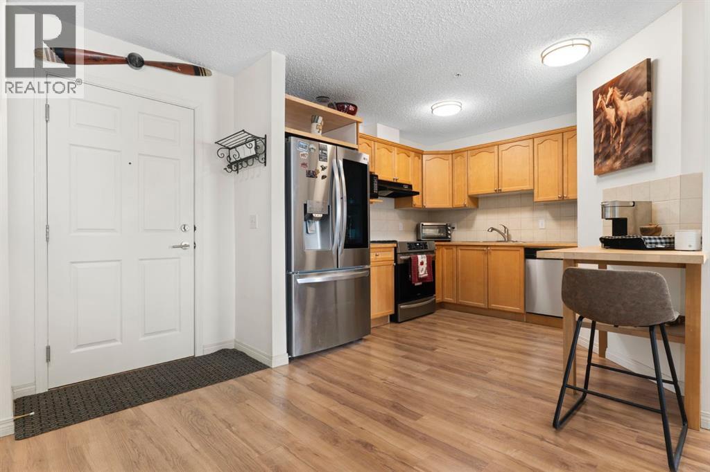 301, 128 Centre Avenue