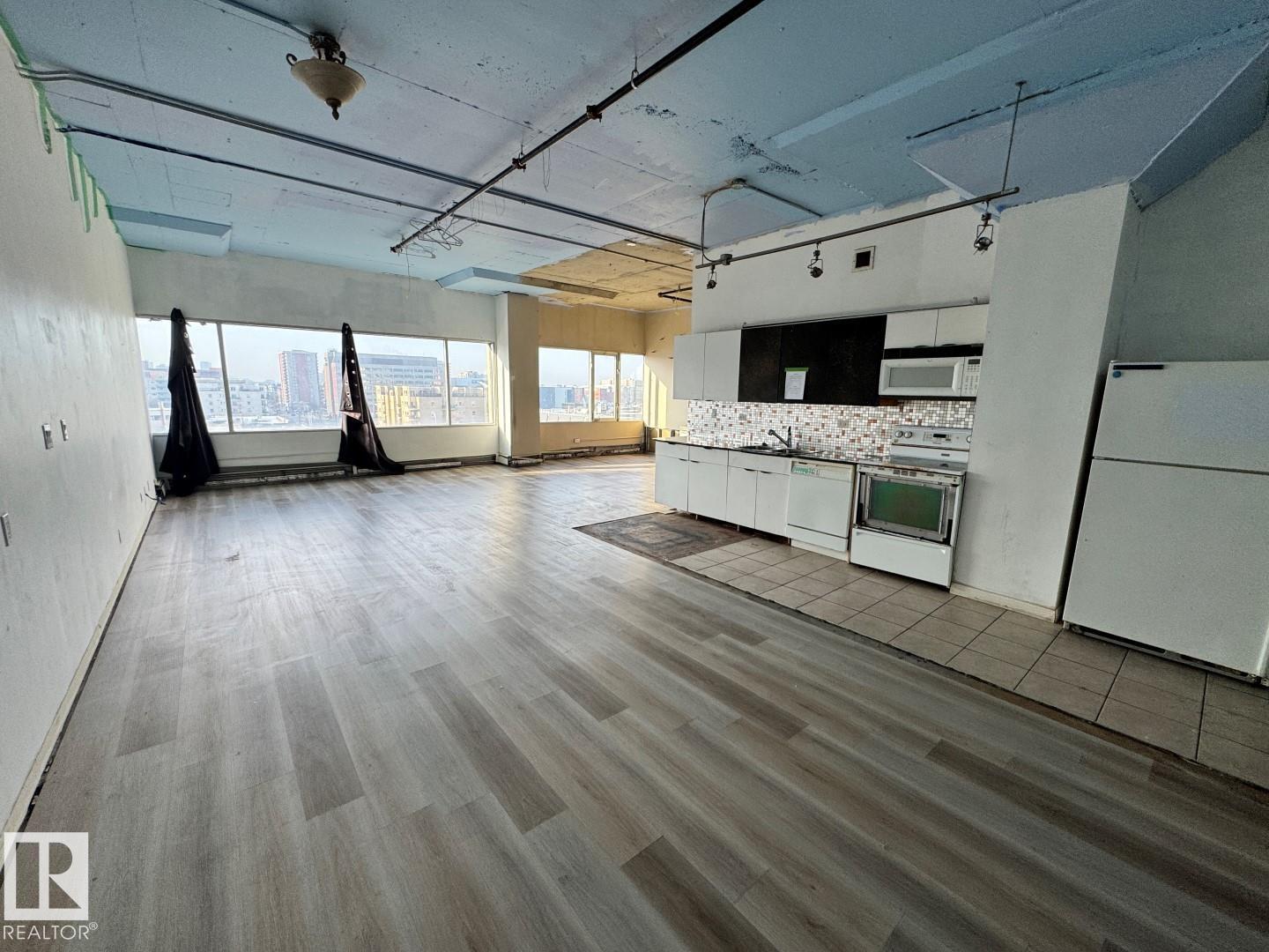 #502 10179 105 ST NW