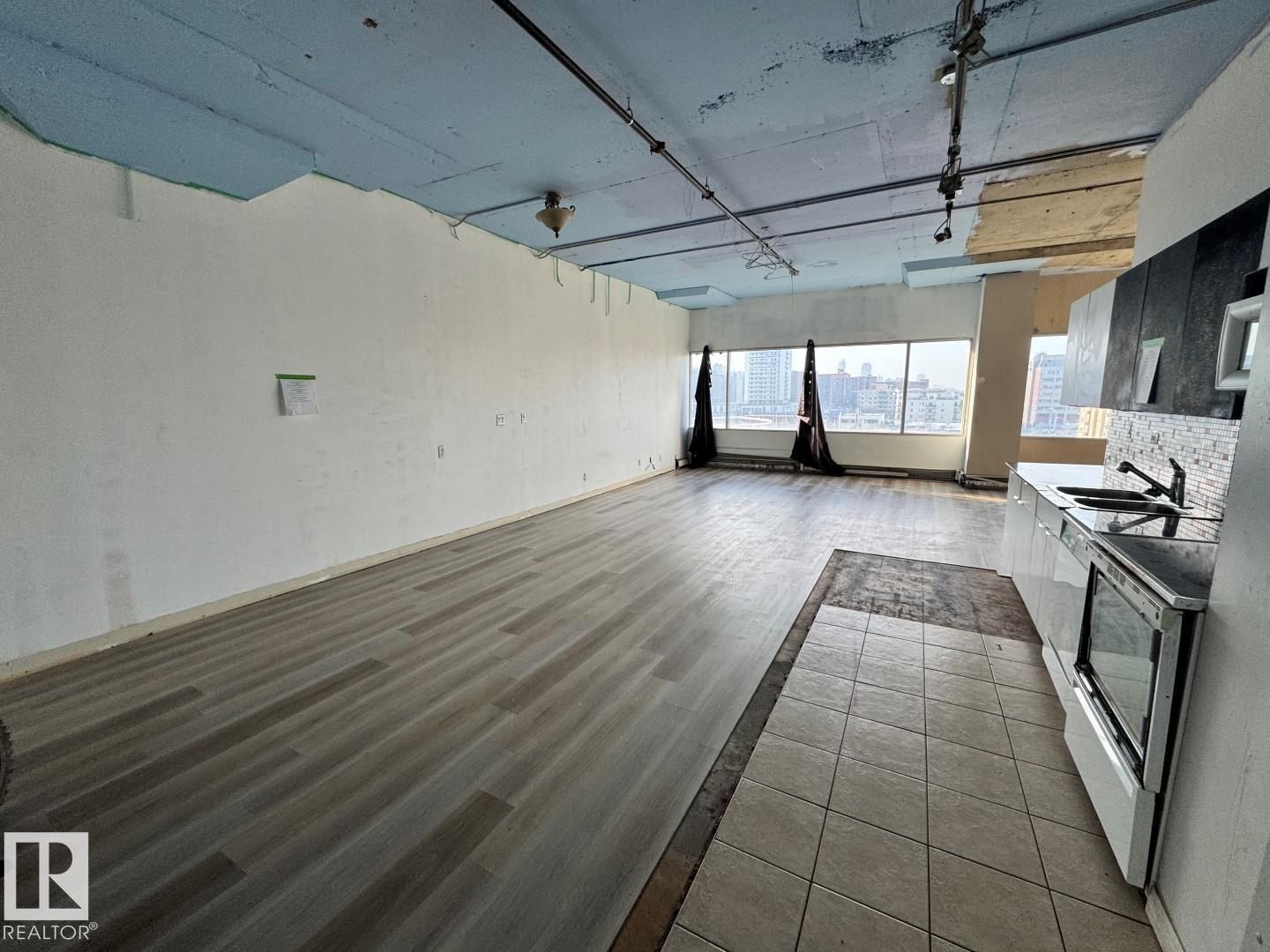 #502 10179 105 ST NW