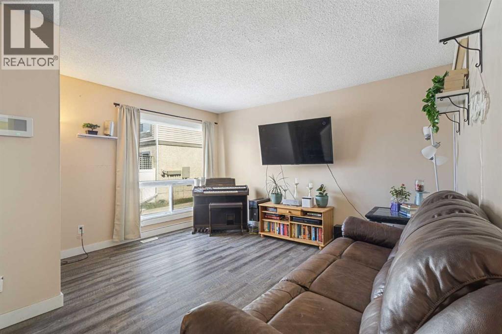 104 Deer Ridge Lane SE