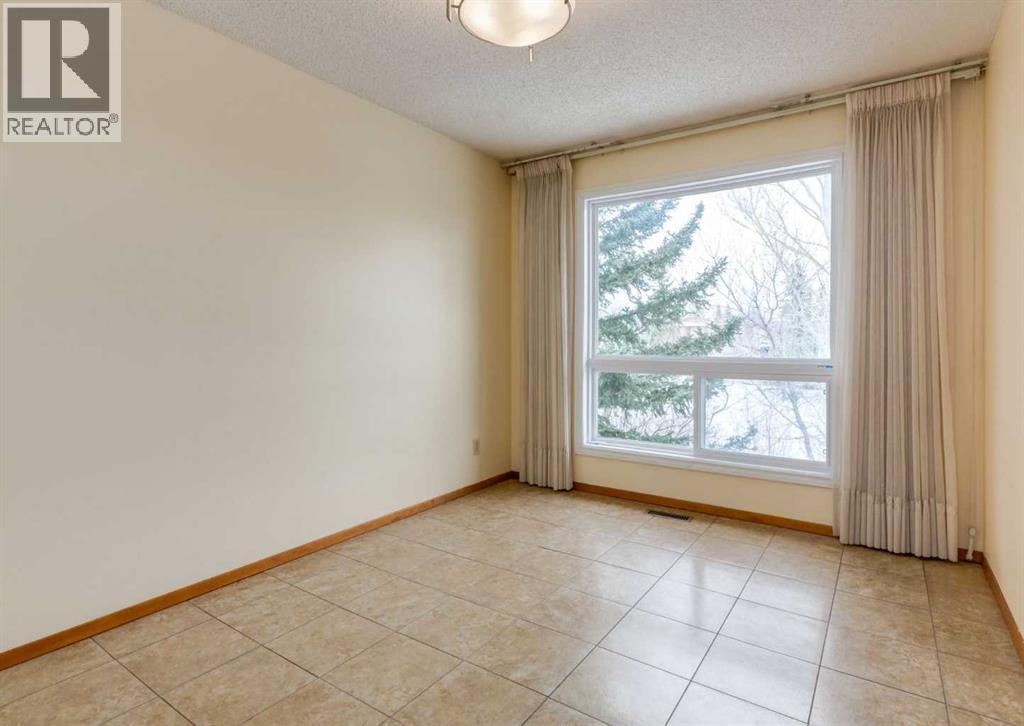 60 Macewan Glen Drive NW