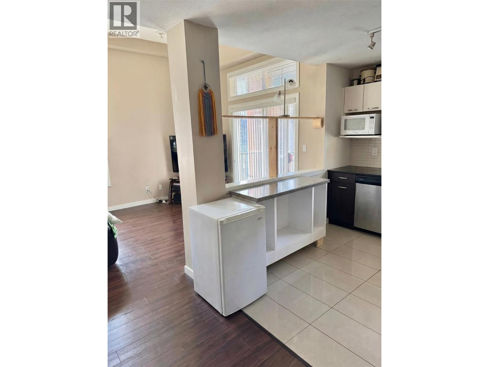 571 Yates Road Unit# 403