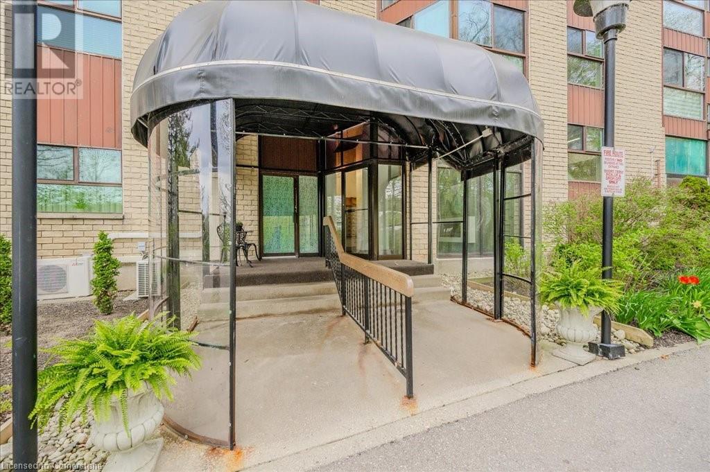 20 BERKLEY Road Unit# 704