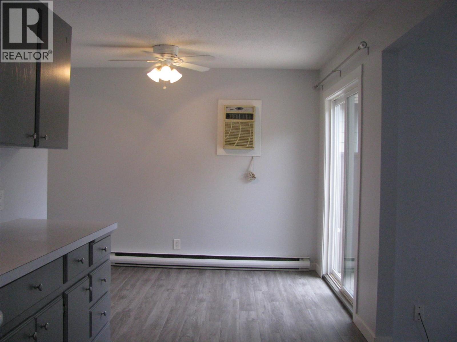 11018 VICTORIA Road S