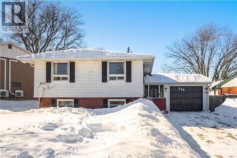 Property photo of 290 lincoln road, waterloo, ON n2j2p5