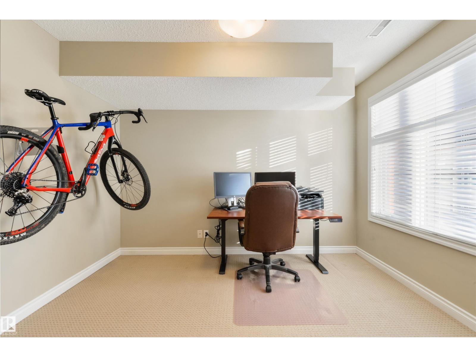 3 9026 Jasper Ave AV NW