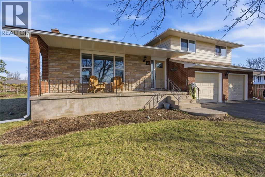 21 LENA Crescent