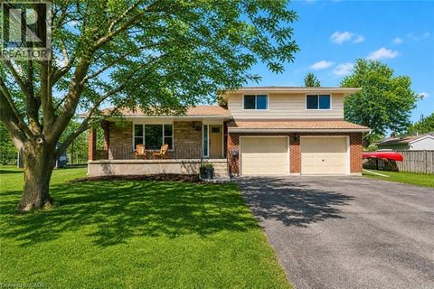 21 LENA Crescent Port Colborne ON L3K5X3