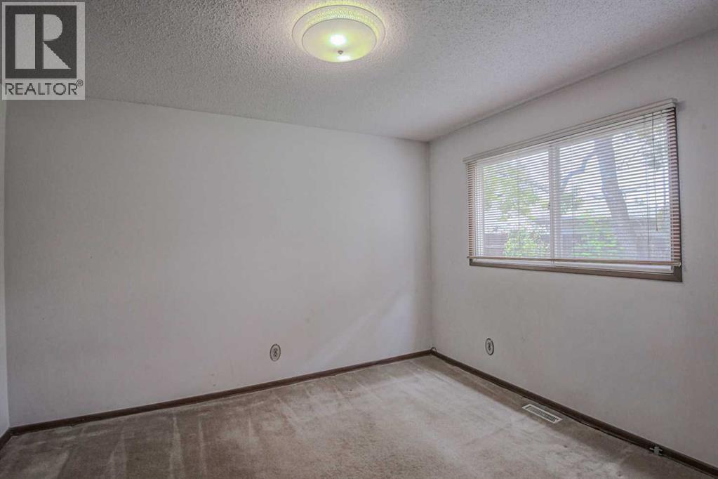 1135 Southglen Drive SW