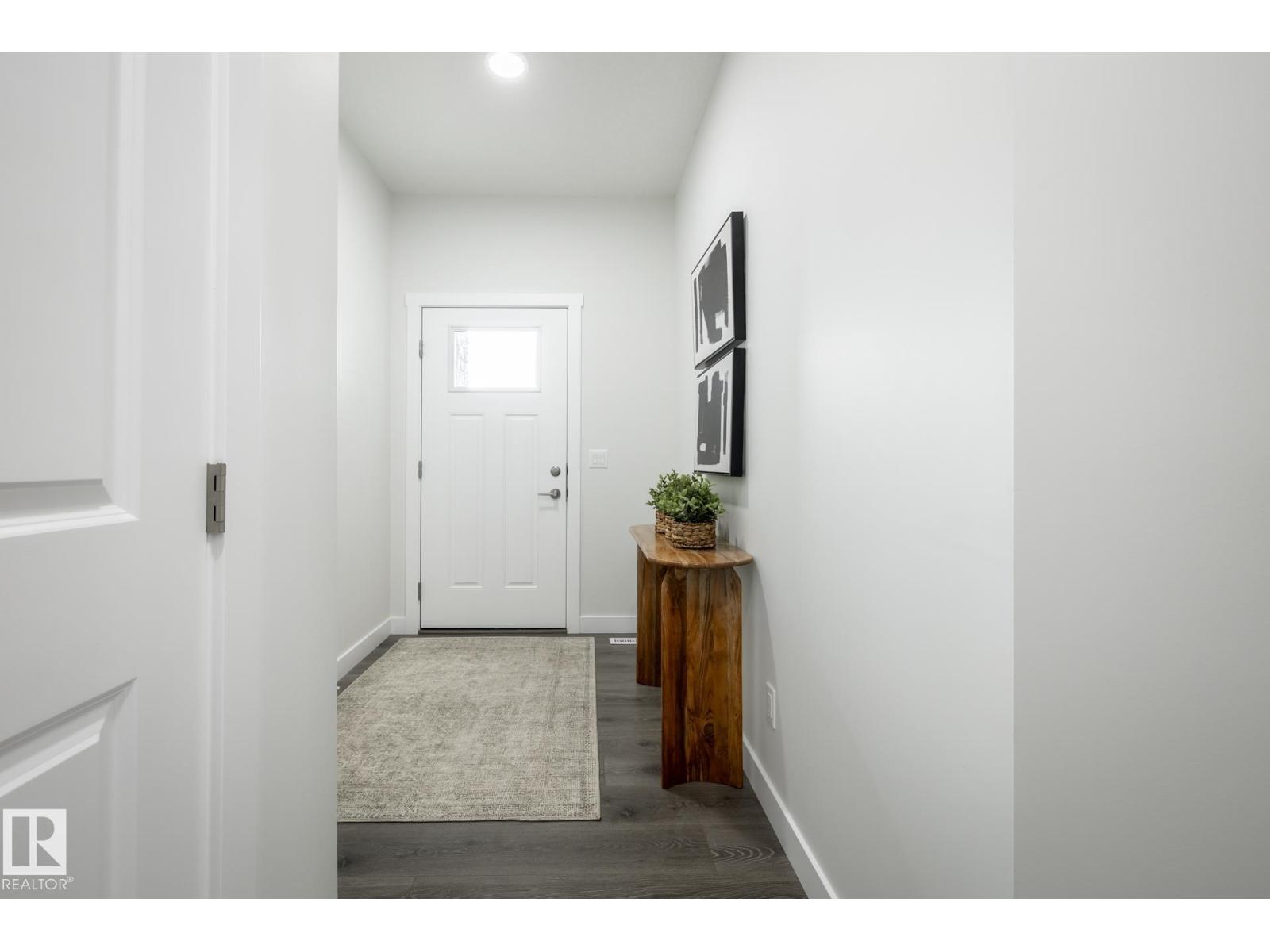 2639 5 AV SW