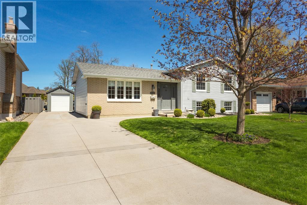 990 Allandale DRIVE