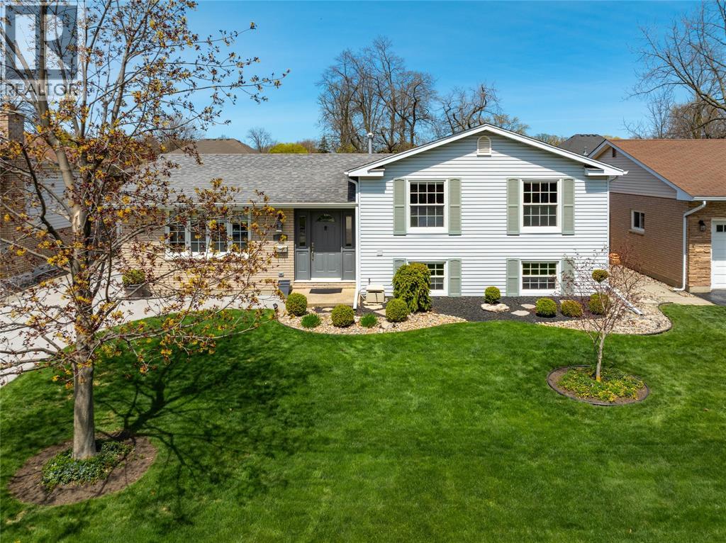 990 Allandale DRIVE