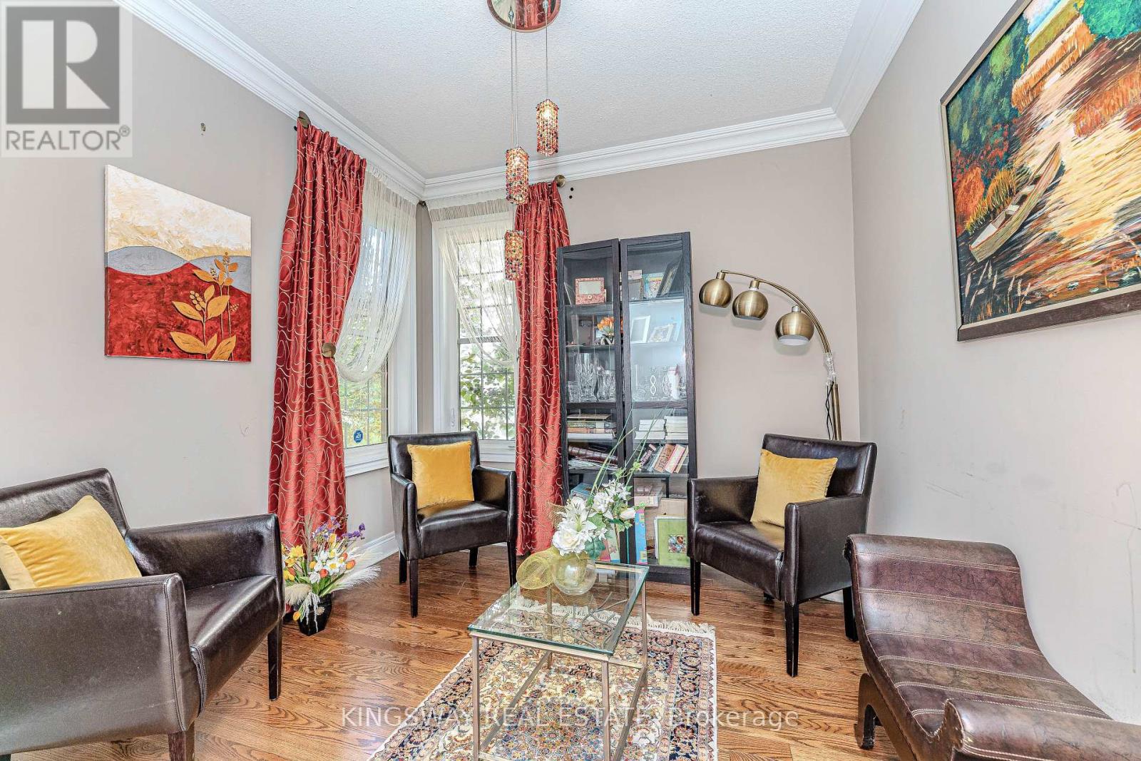 651 VIA ROMANO BOULEVARD E