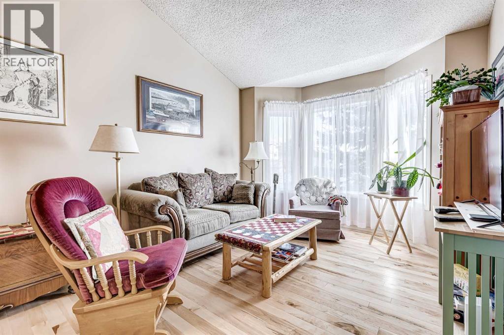 79 Macewan Meadow Way NW