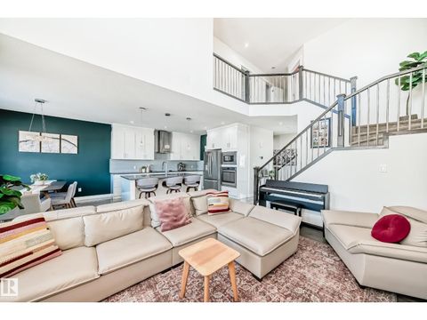 3716 46 AV Beaumont AB T4X2W4