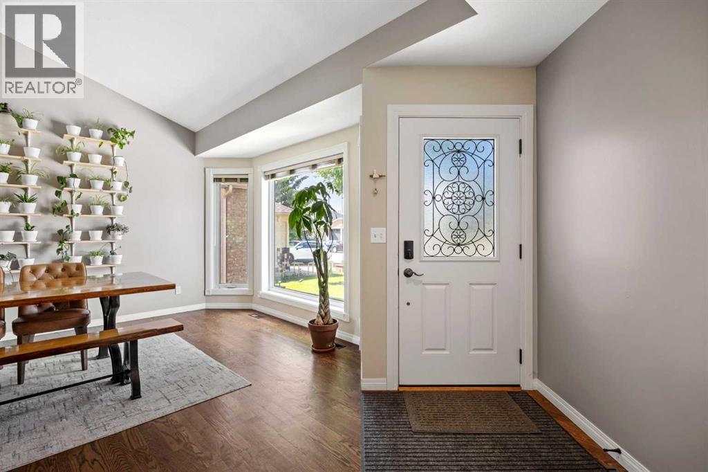 17 Sunset Crescent