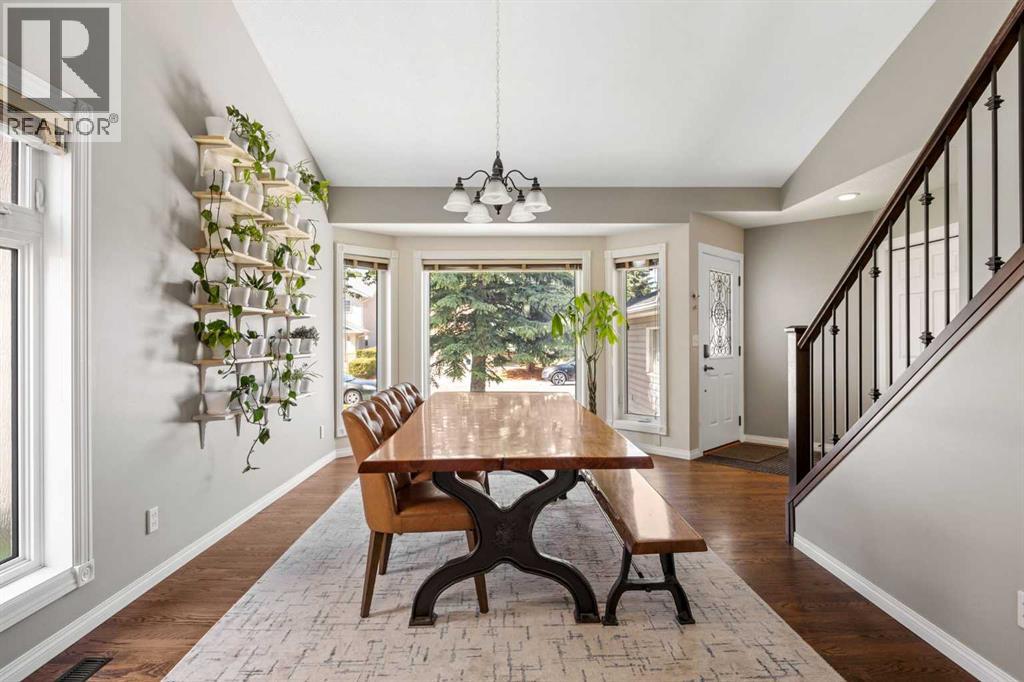 17 Sunset Crescent