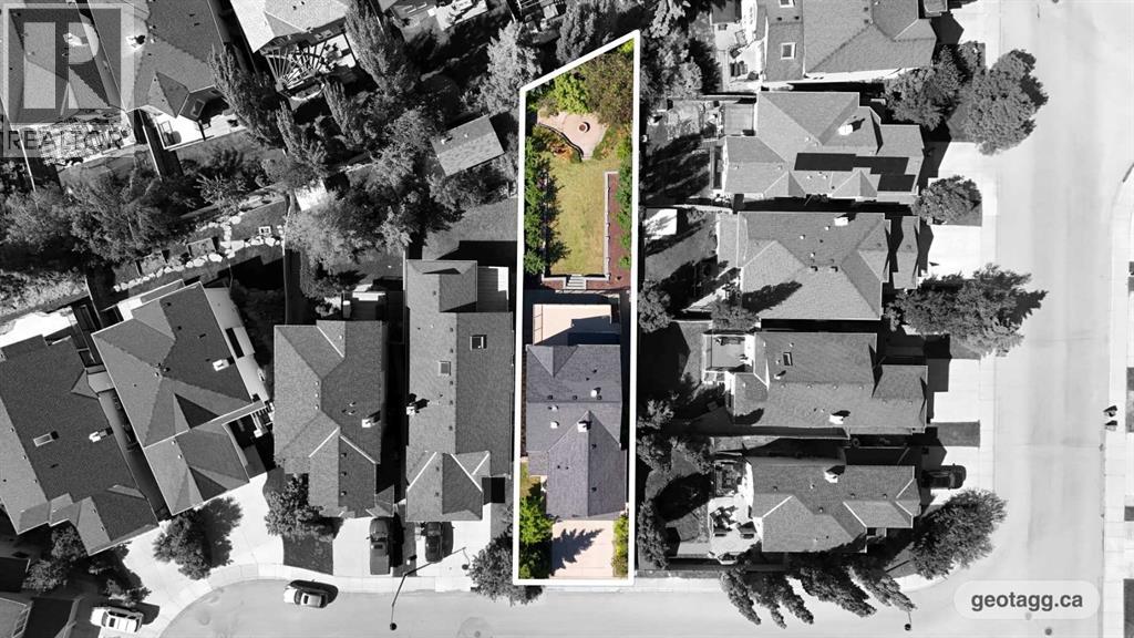 9 Cresthaven Way SW