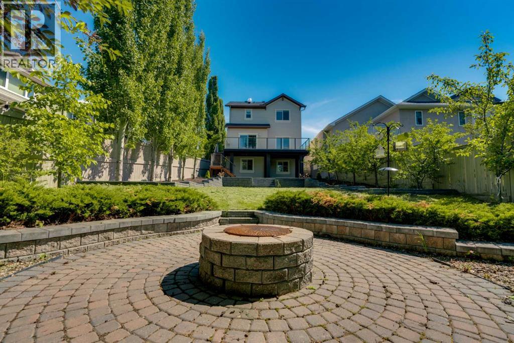 9 Cresthaven Way SW