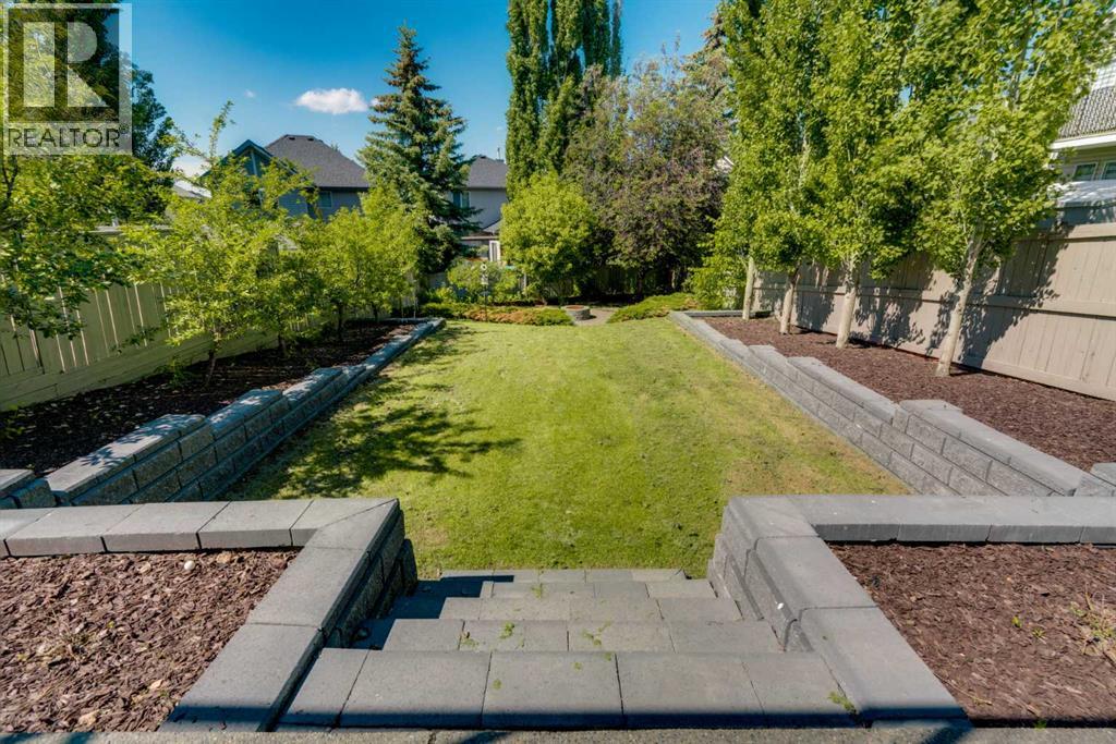 9 Cresthaven Way SW