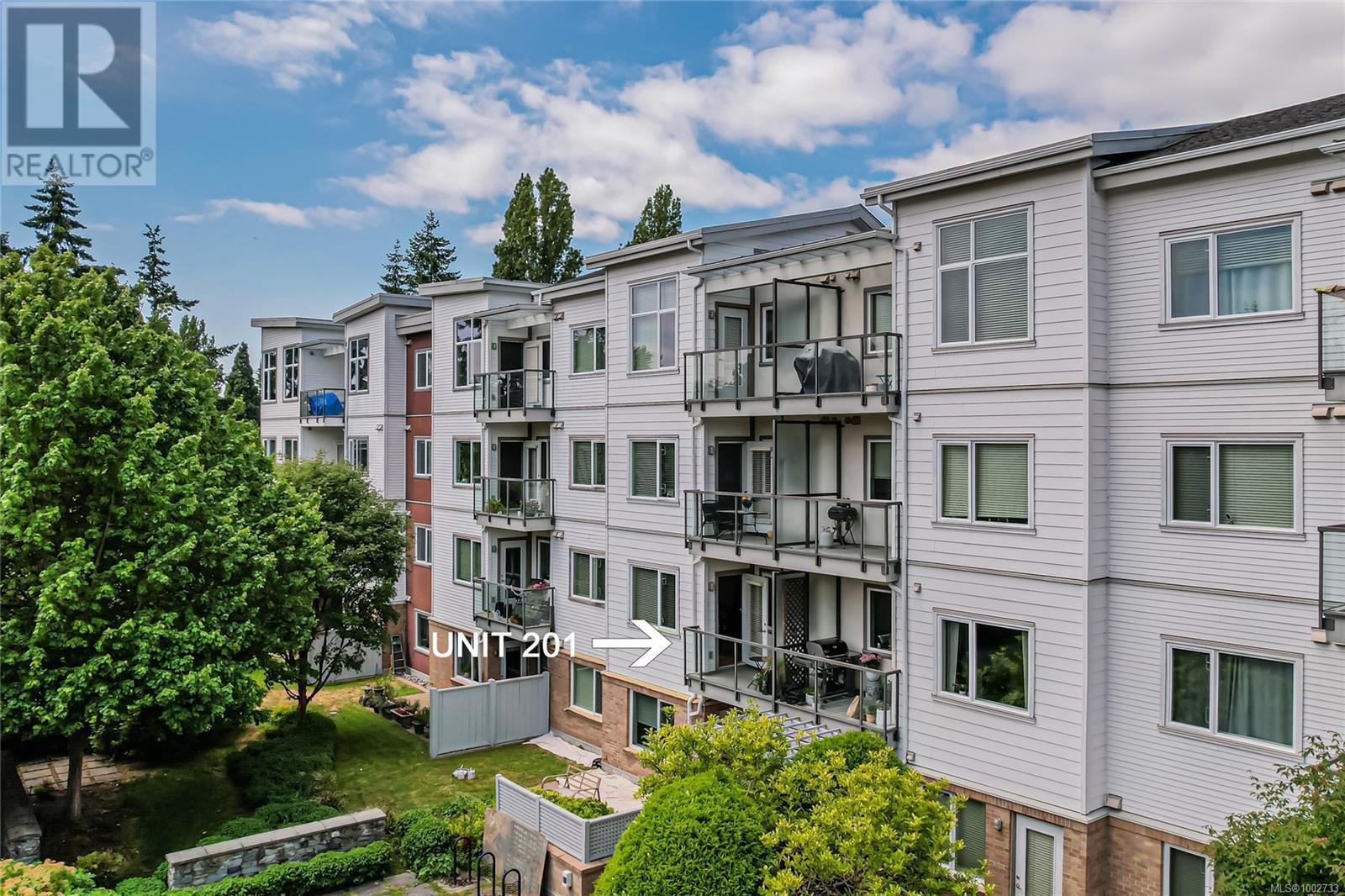 201 4394 West Saanich Rd
